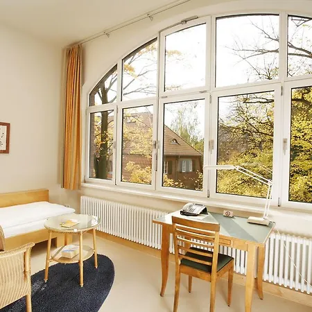 Hotel Gaeste- Und Tagungshaus Am Glockengarten Berlin